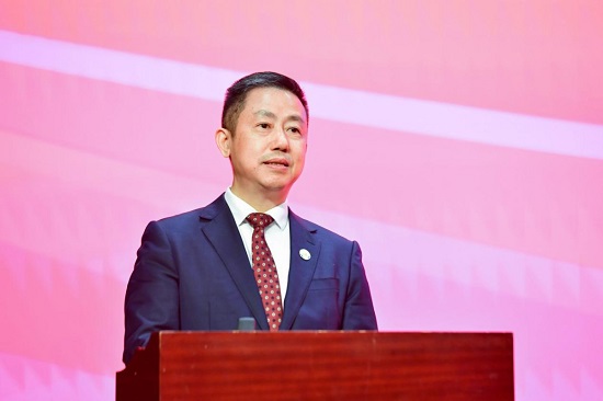 中国民营经济国际合作商会换届 红豆集团董事局主席周海江当选新会长