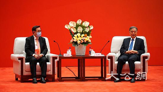 新黨主席吳成典：交流是和平的前提 和平是兩岸共同目標