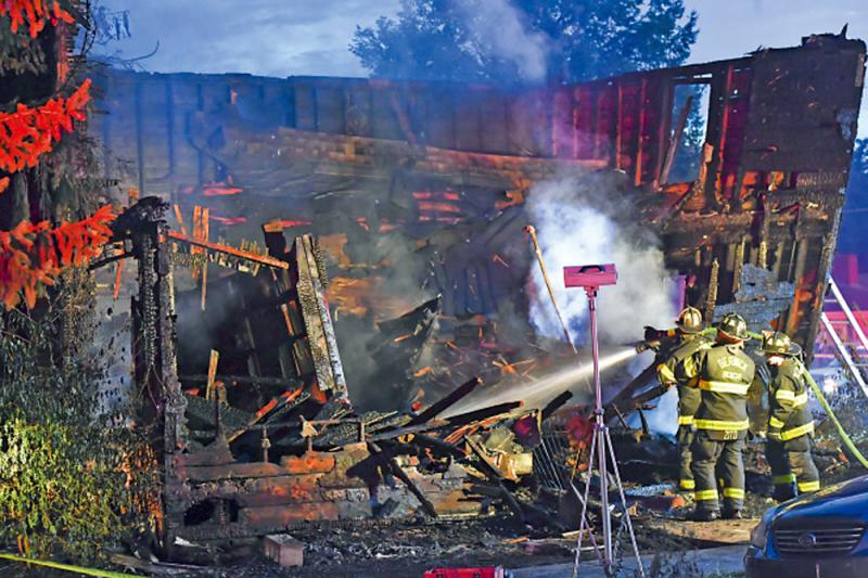 ?美國民宅起火 消防員目睹10親屬喪命