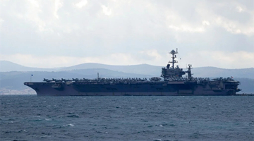 美海軍證實航母艦載機被大風吹入海里