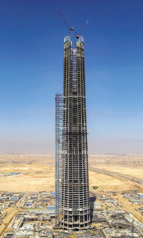 ?巧奪天工/中國智造戰黃沙 建成非洲最高樓