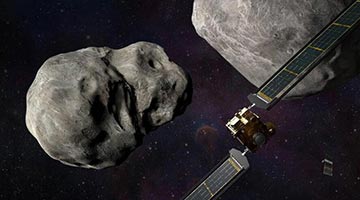 美航天器即將撞擊“無辜”小行星：人類首次實地測試行星防御