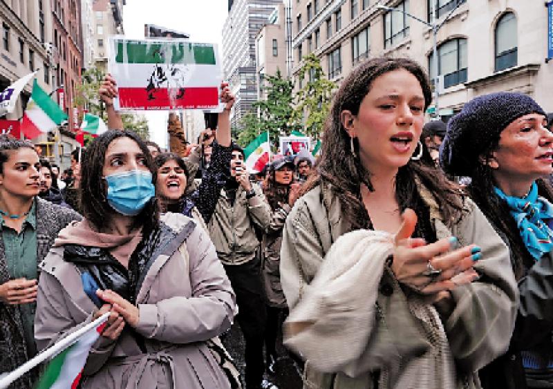 ﻿哈梅内伊谴责美以策划伊朗暴乱