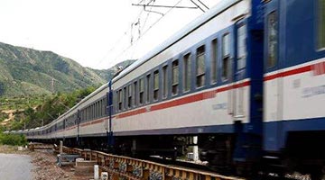 乌鲁木齐：暂停全疆离疆客运列车