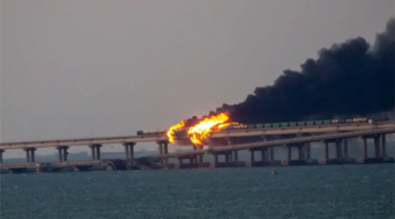 俄新社：克里米亞刻赤海峽大橋遭導彈襲擊