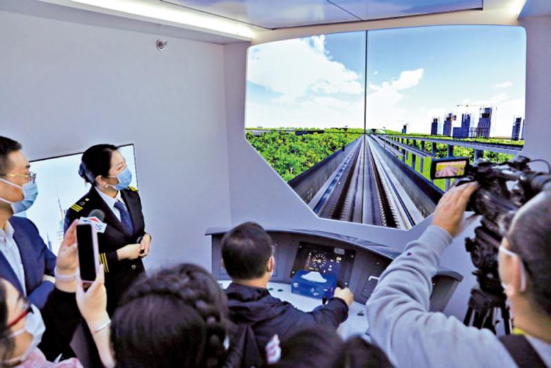 ﻿境內外記者探訪京地鐵「最強大腦」