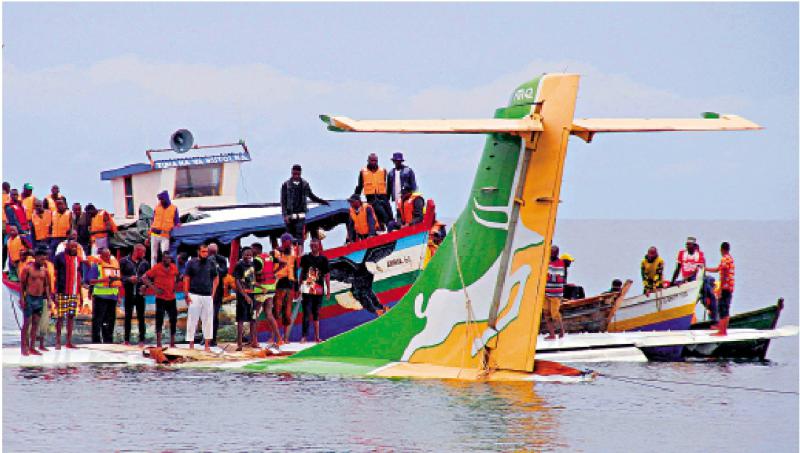 ﻿坦桑尼亚客机坠湖至少19人遇难