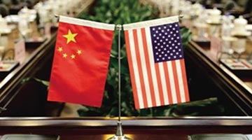 世行集团前首席经济学家文章：美国应该反思对华“经济战”
