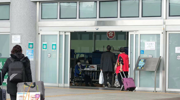 恢復通關后 已有超28.6萬人預約從香港過關到內地