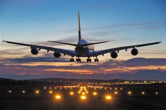 國內航司出入境航班同比去年增長近77%