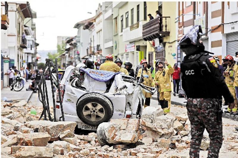 ?厄瓜多尔6.8级强震 至少14人遇难