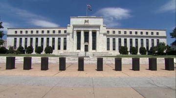 美联储加息再次加息 专家：恐将进一步加剧银行业危机