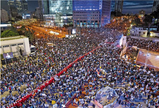 以色列司法改革推迟：70万人街头示威 多行业发起大罢工