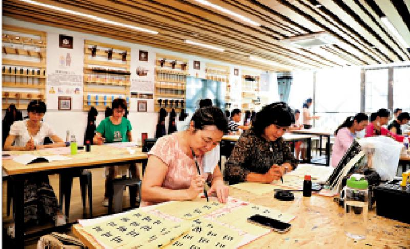 ?吸引人才/宜业宜居 8.5万港澳居民在粤打拼