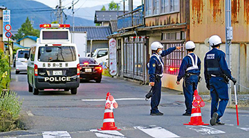 ﻿日本一男子持刀枪施袭 导致3死1伤