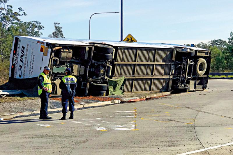 ﻿澳洲婚禮巴士車禍10死25傷