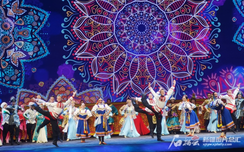 躍動曼妙舞步 架起友誼橋樑——第六屆中國新疆國際民族舞蹈節開幕式側記