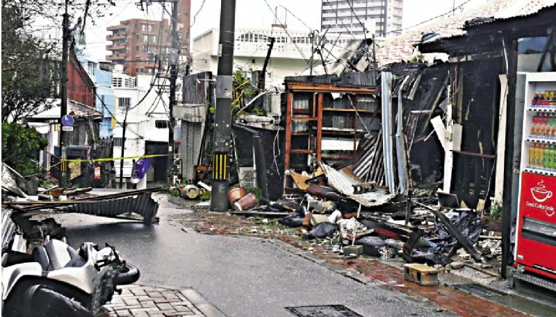 ﻿超強颱風卡努襲沖繩 致1死43傷
