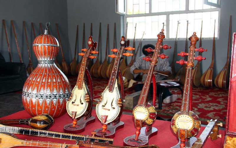 探寻非遗之美--阿克苏篇《新和县维吾尔族乐器制作技艺》