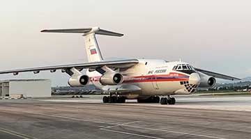 俄西北一机场遭无人机袭击 4架伊尔-76运输机受损