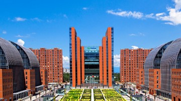泰达控股子公司拟向天津市国资委无偿划转2家地产公司