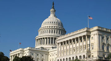 美国国会投票通过短期支出法案 以避免政府“关门”
