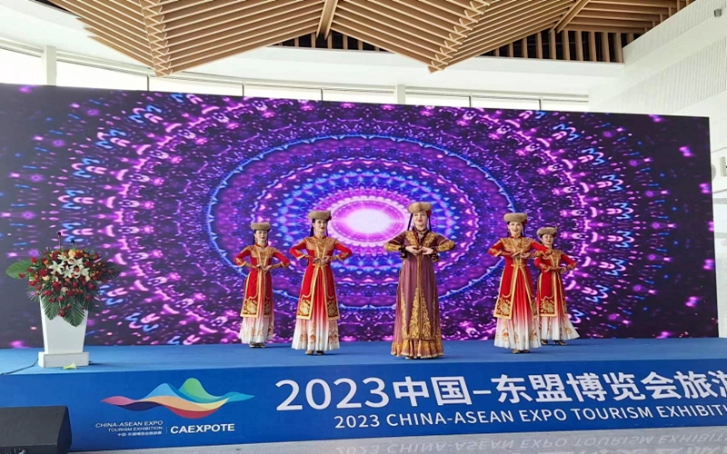 2023中國—東盟博覽會旅遊展開幕 新疆發出「冬季到新疆來滑雪」盛情邀約