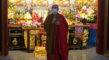 香港西方寺為「新冠疫情消退、社會安定」祈福
