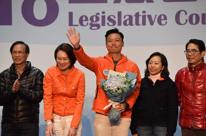 从区议会到立法会—香港立法会「新丁」郑泳舜扎根九龙西逾十年