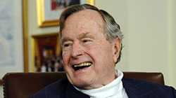 老布什成美國首位94歲高齡前總統 家中低調慶生