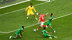 俄罗斯世界杯揭幕战 俄罗斯2-0领先沙特