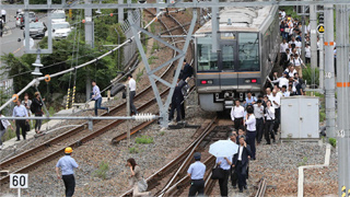 日本大阪发生6.1级地震 中领馆提醒注意安全