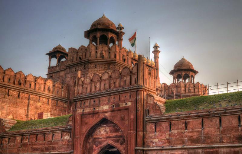 亚格拉城堡——印度伊斯兰建筑艺术巅峰之作