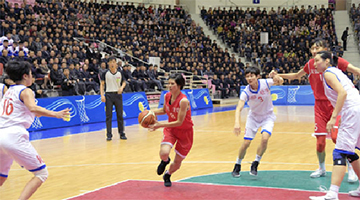 中朝两国女篮在平壤举行混合赛 姚明亮相赛场