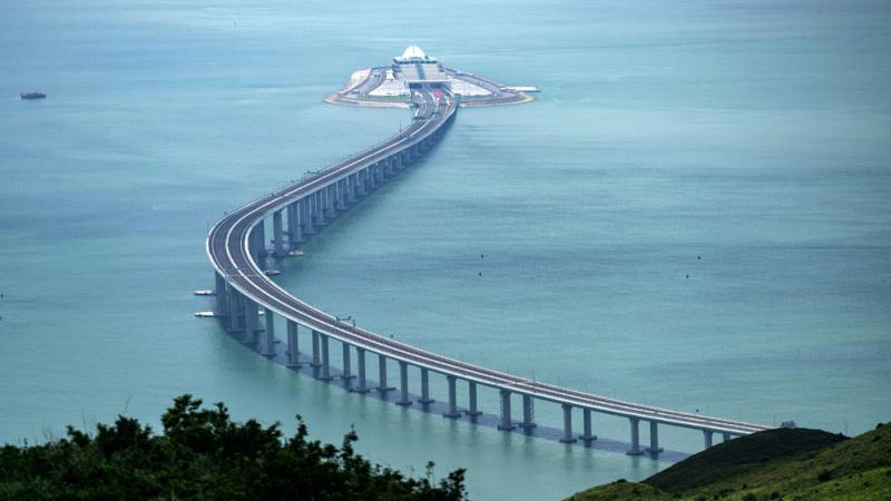 港珠澳大桥通车在即 港牌车可望过桥赴粤自驾游