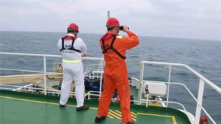中日两国政府签署海上搜寻救助合作协定
