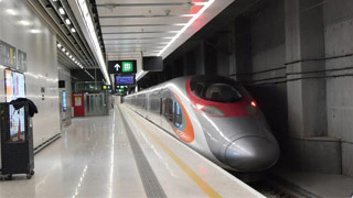 港人有望电邮买内地高铁票 香港段载客逾340万人次