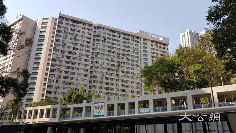 黃大仙鳳德邨呎價8680元創東九龍未補價公屋新高(大公報記者林惠芳攝)