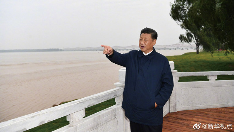 习近平在郑州考察制造业企业发展和黄河生态保护
