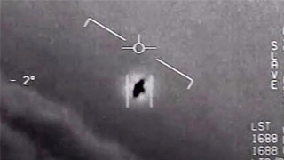 ﻿美三段UFO短片 海军首证真实性
