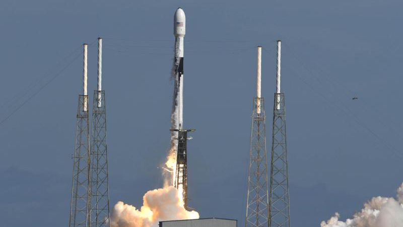 推进“星链计划” SpaceX再送60小卫星升空