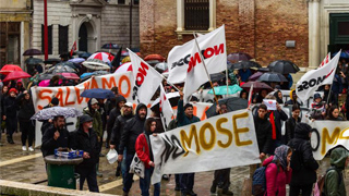 ﻿世遗地位受威胁 威尼斯数千人示威