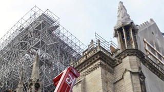 巴黎圣母院取消子夜弥撒 200年来首次