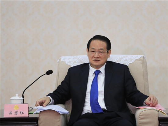 江西省委书记省长欢迎港澳委员参会 致以诚挚问候