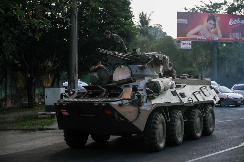 缅甸装甲车图片