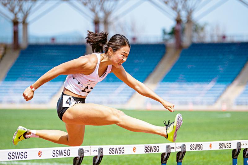 昨天在小西灣運動場舉行首日比賽,其中在女子100米跨欄中,香港