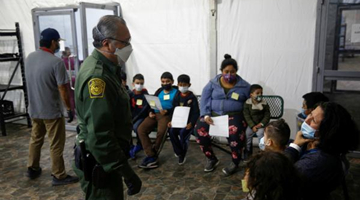 美政府公布数据：超2万名非法移民儿童被拘留