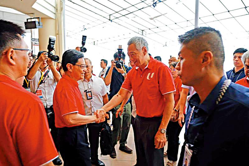 新加坡副总理请辞打乱李显龙交棒 原定明年卸任总理