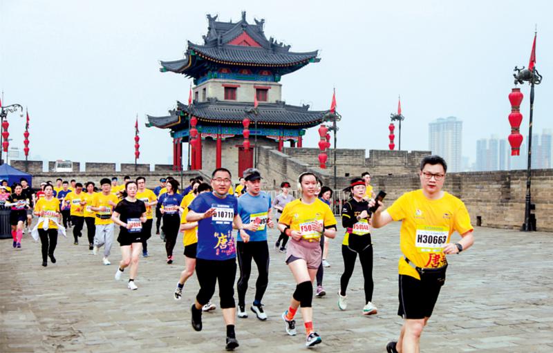 2021西安城墙国际马拉松赛在日前开赛