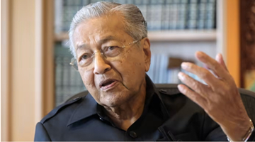 马来西亚前总理马哈蒂尔：东盟国家应向中国靠拢